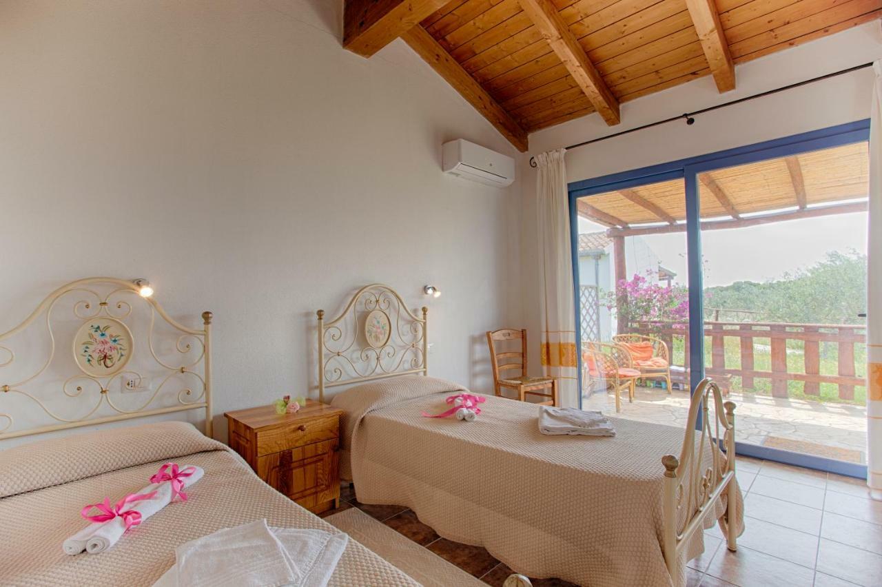 オルビア Agriturismo Mieleamaroヴィラ エクステリア 写真
