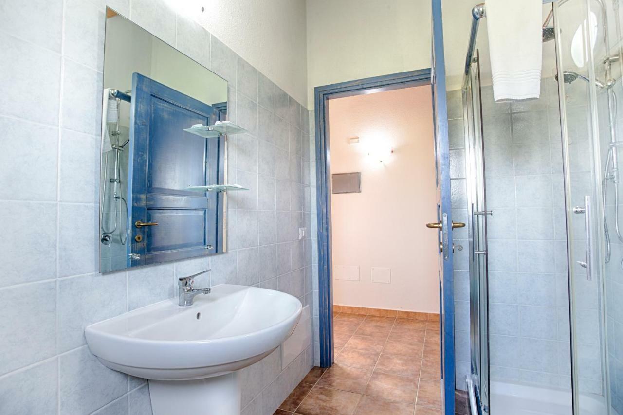 オルビア Agriturismo Mieleamaroヴィラ エクステリア 写真