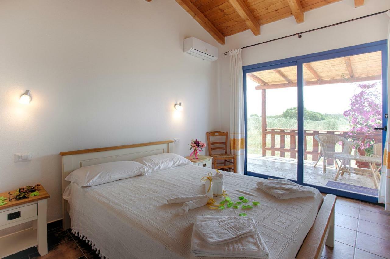 オルビア Agriturismo Mieleamaroヴィラ エクステリア 写真